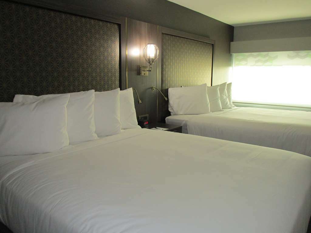 Radisson Hotel Mcallen Airport Room photo